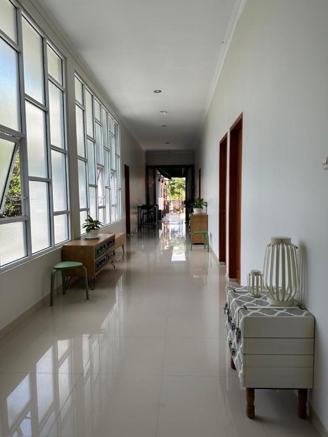 Cendhani Raras Gallery Kejayan Exterior photo