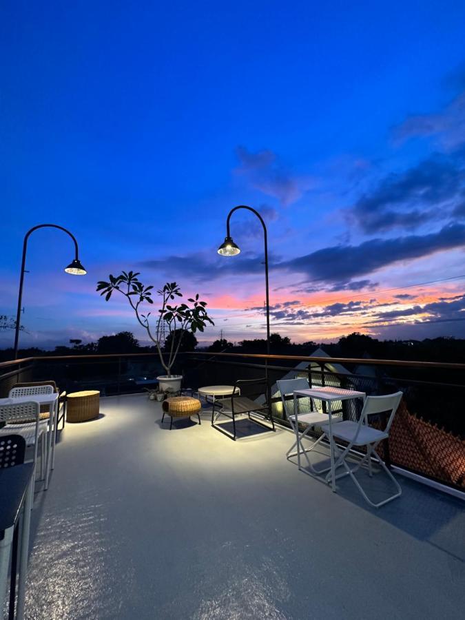 Cendhani Raras Gallery Kejayan Exterior photo